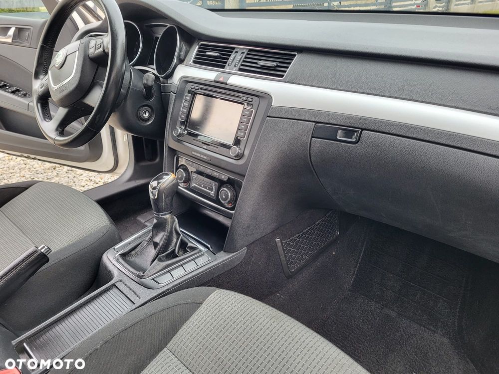 Skoda Superb 2.0 TDI Green tec Elegance - 10
