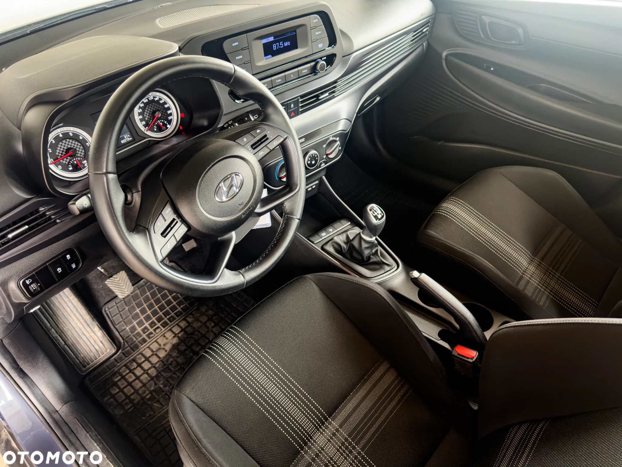 Hyundai Bayon 1.0 T-GDI Executive - 12