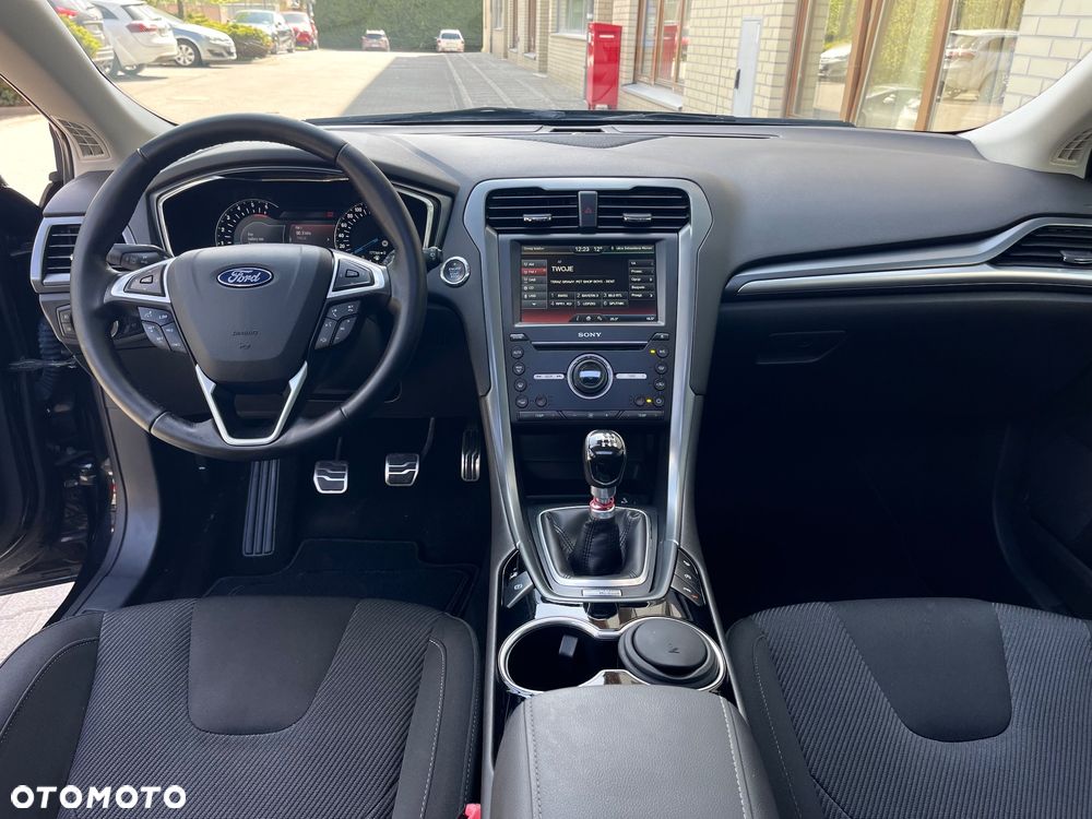 Ford Mondeo - 22