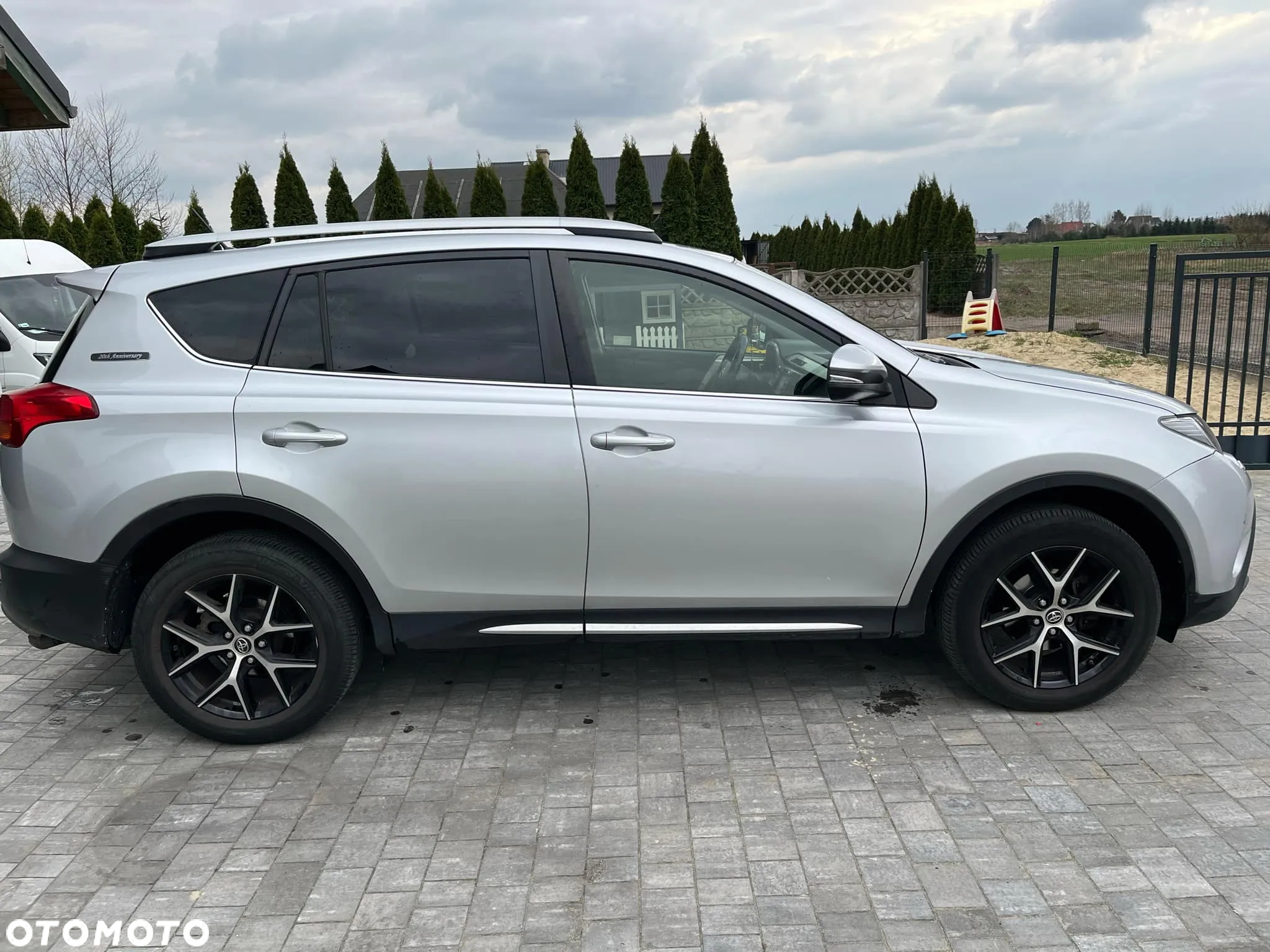 Toyota RAV4 - 5