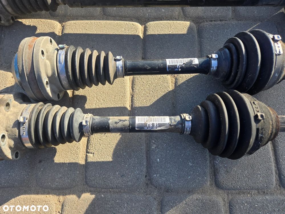 AUDI SEAT SKODA VW  PÓŁOŚ PRAWA LEWA - 3