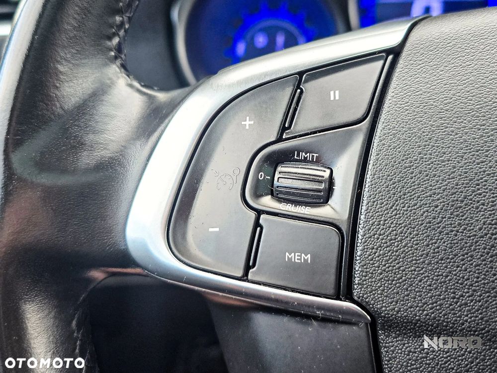 Citroën C4 PureTech 130 Stop & Start EAT6 Shine - 19