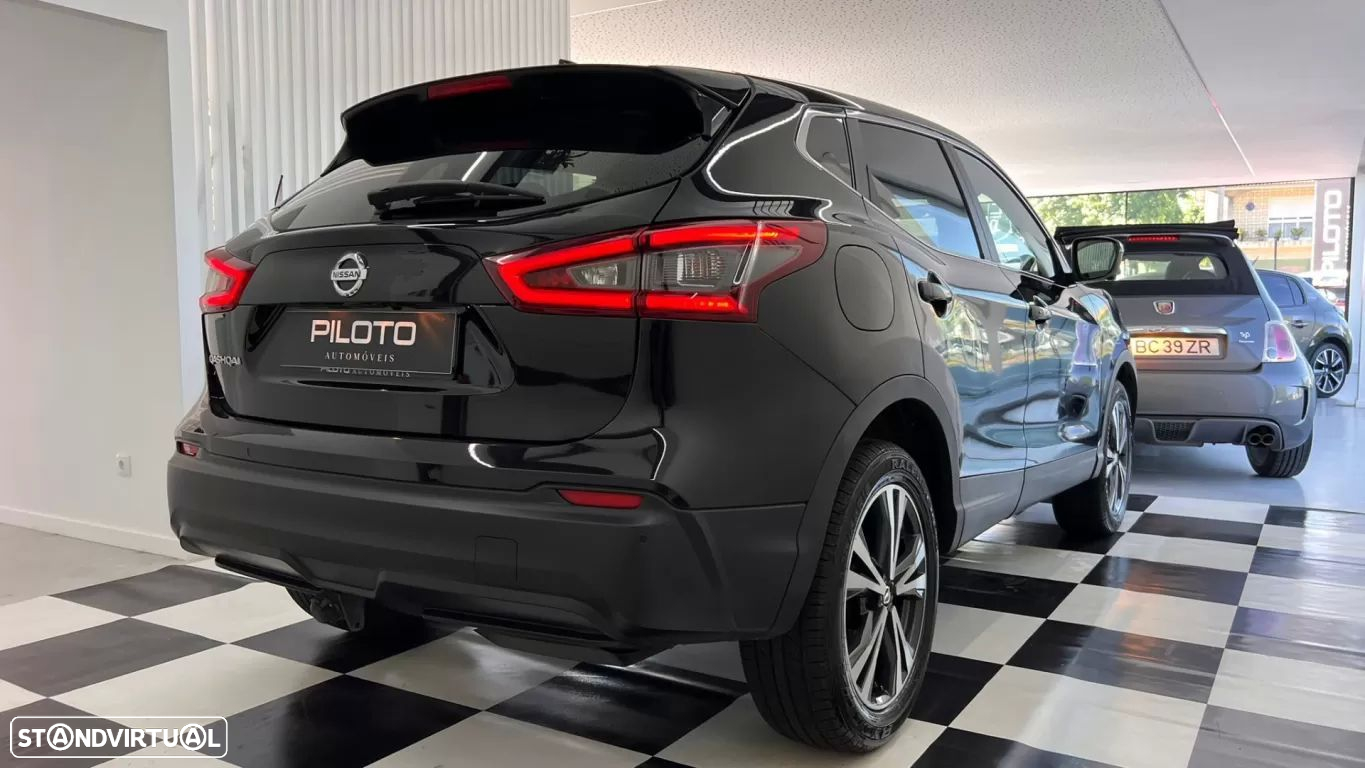 Nissan Qashqai 1.5 dCi N-Connecta DCT - 9