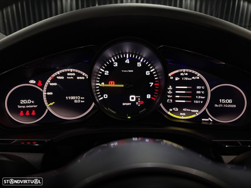 Porsche Cayenne Coupé E-Hybrid - 26