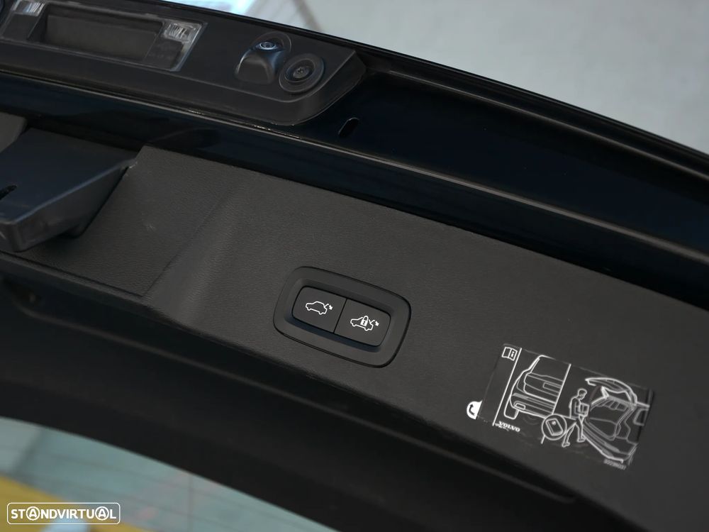 Volvo XC 40 1.5 T5 PHEV Core - 19