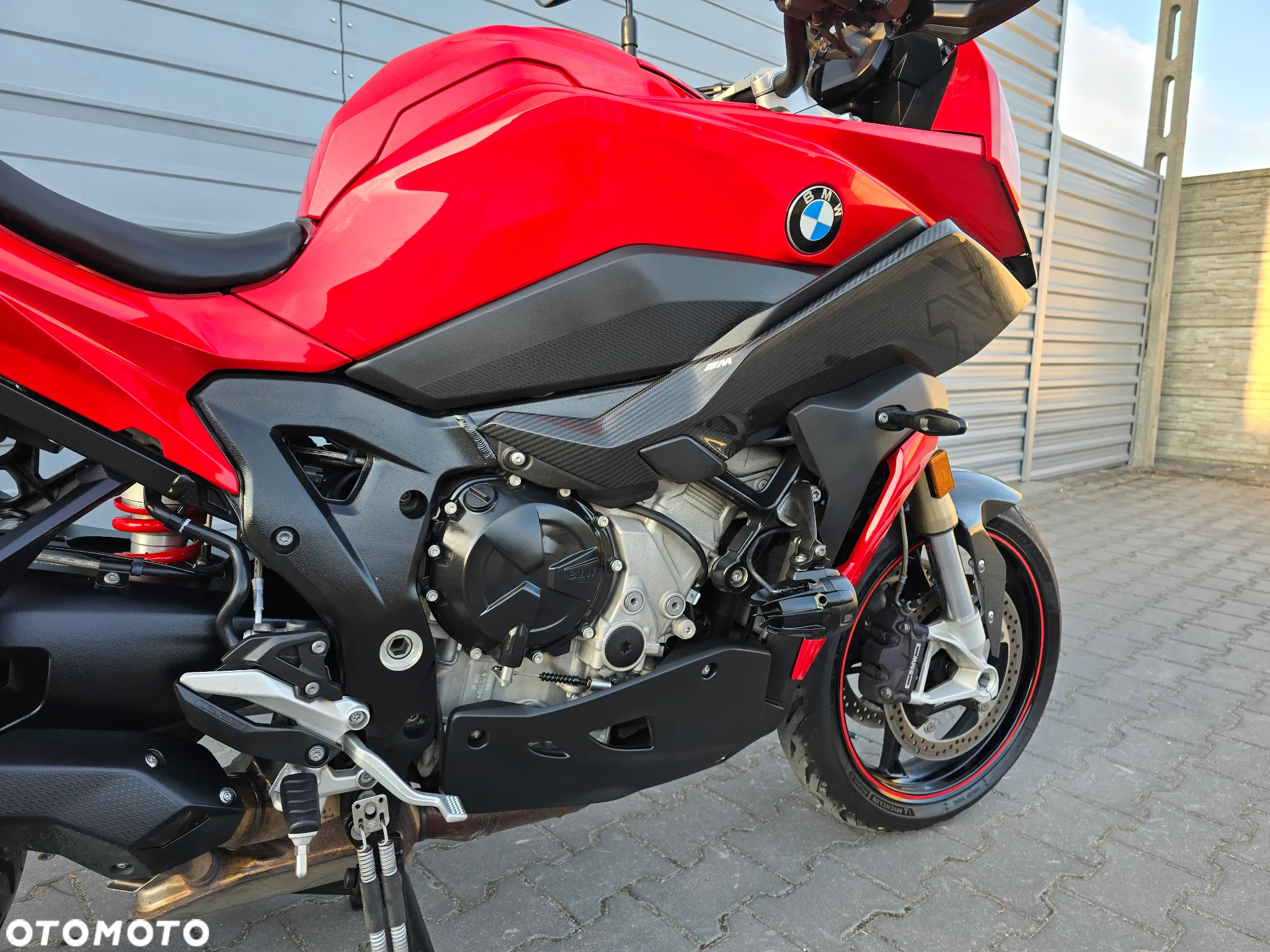 BMW S - 16