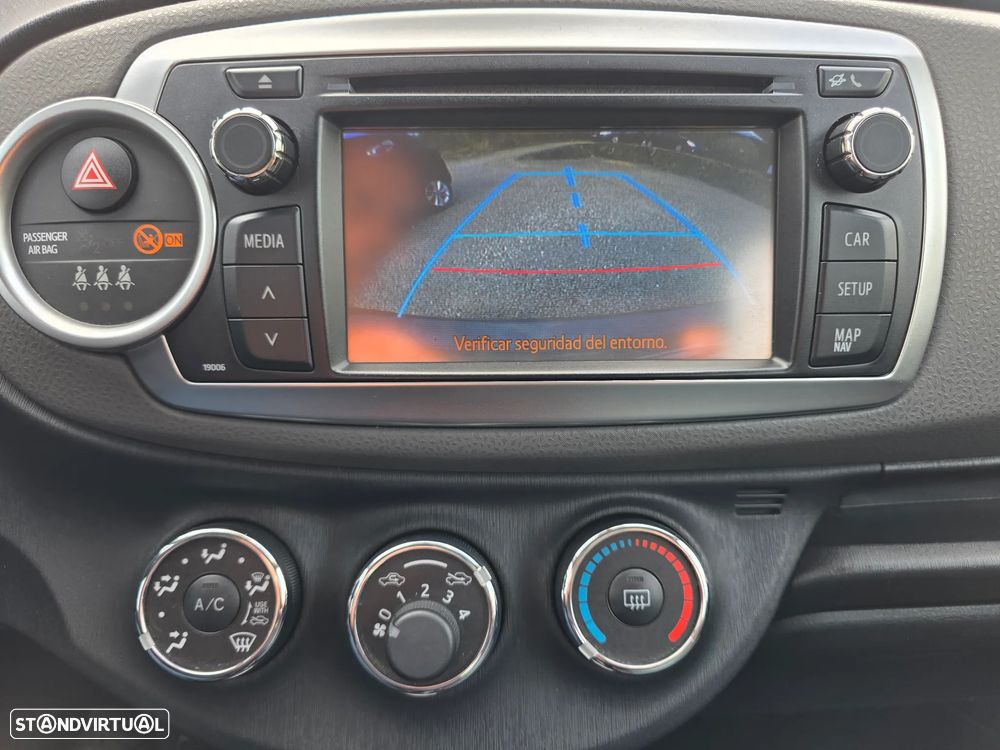 Toyota Yaris 1.0 VVT-i Comfort+P.Style - 21