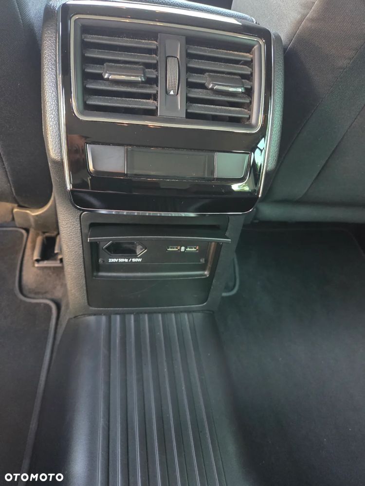 Skoda Superb 2.0 TDI Ambition DSG - 12