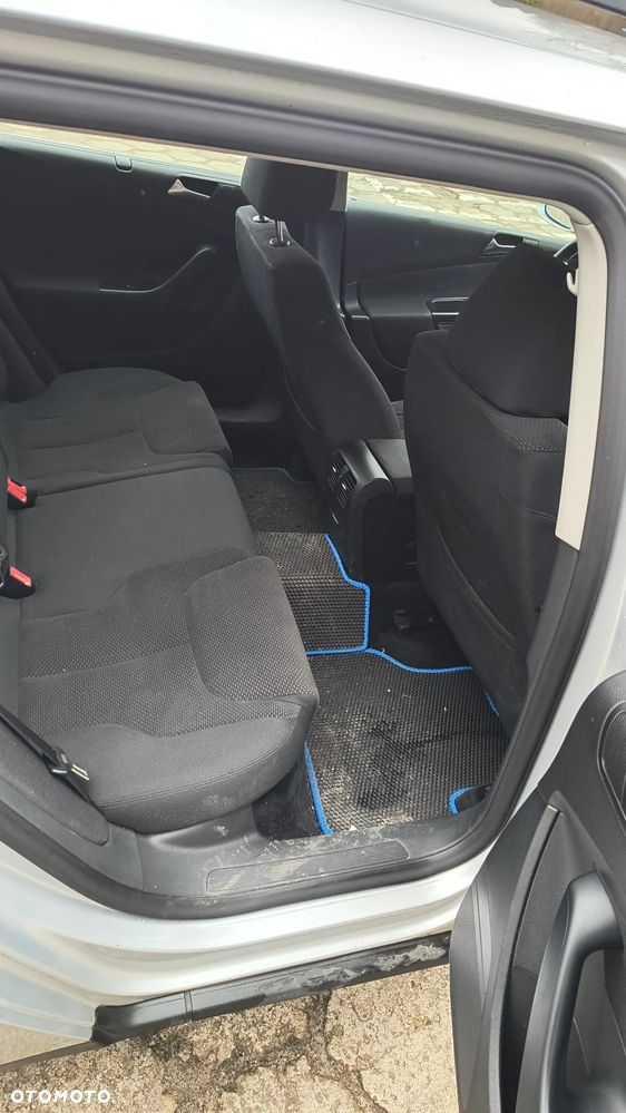 Volkswagen Passat 2.0 TDI Comfortline - 10