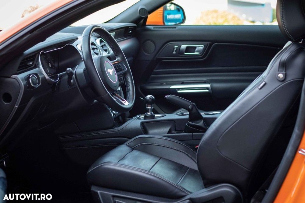 Ford Mustang - 14