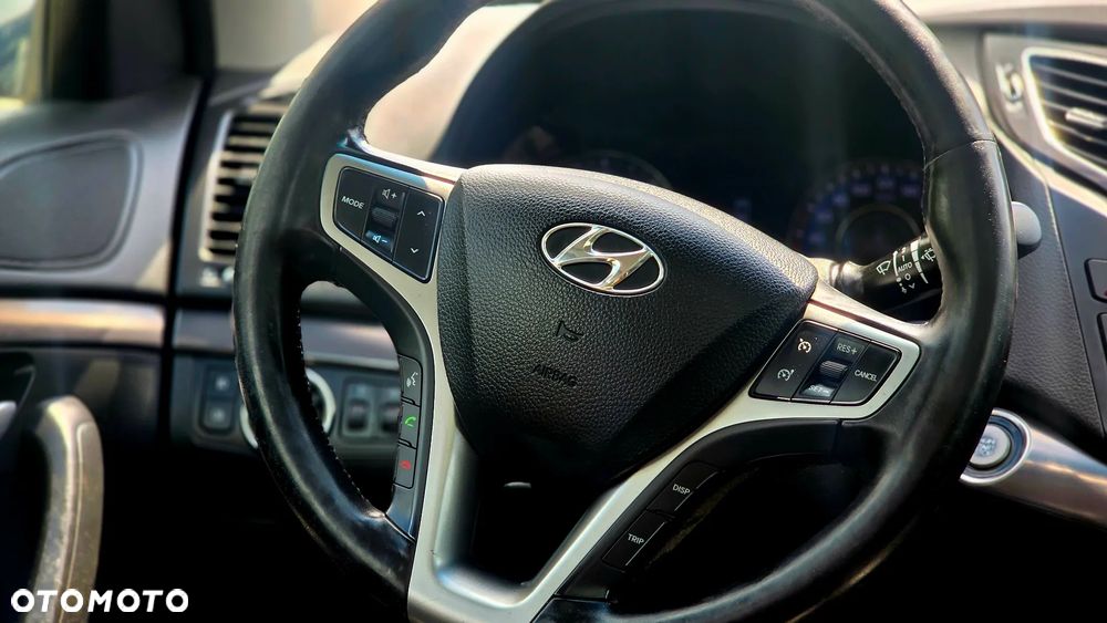 Hyundai i40 Kombi 1.7 CRDi Premium - 16