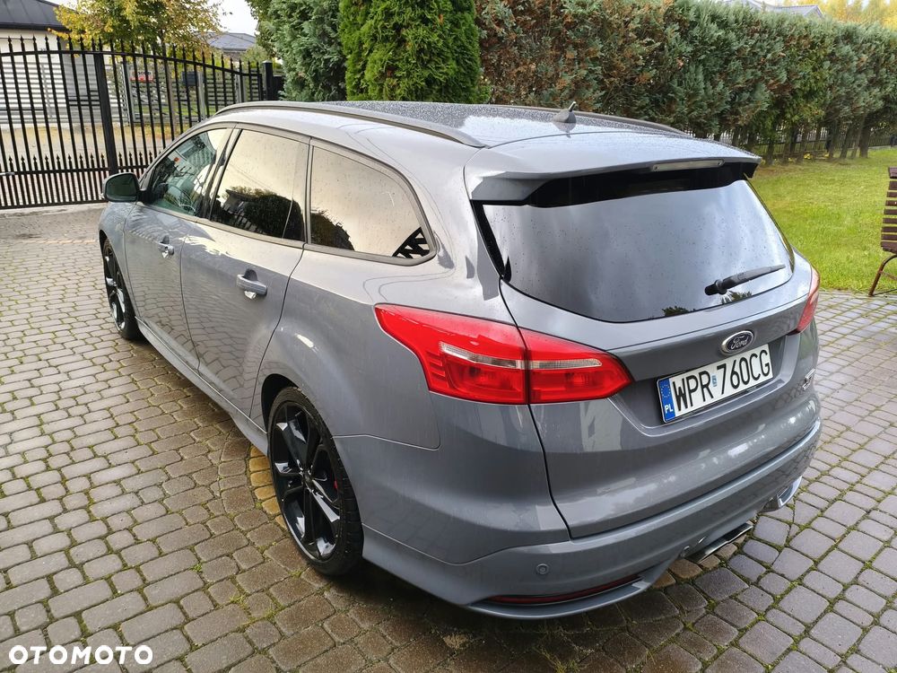 Ford Focus 2.0 EcoBoost ST-2 - 3