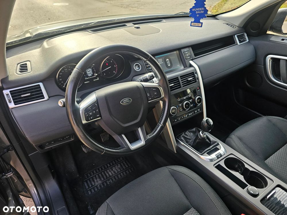 Land Rover Discovery Sport 2.0 D150 - 32