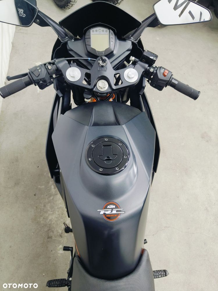 KTM RC 125 - 12