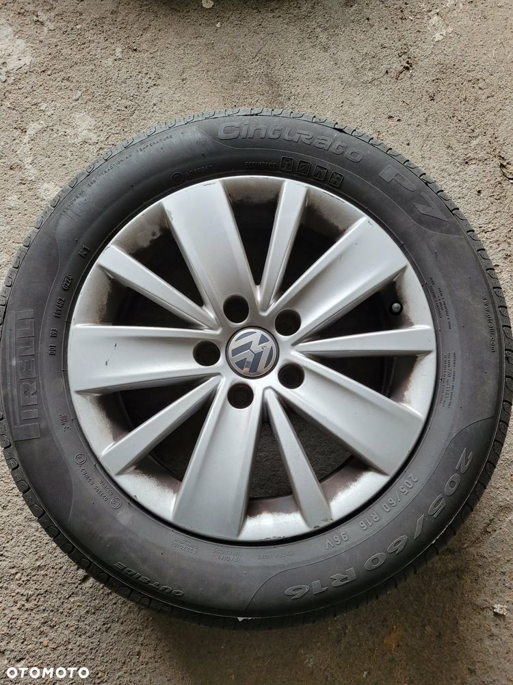 Koła 16 cali - alufelgi VW+ opony letnie Pirelli wzmacniane - 1
