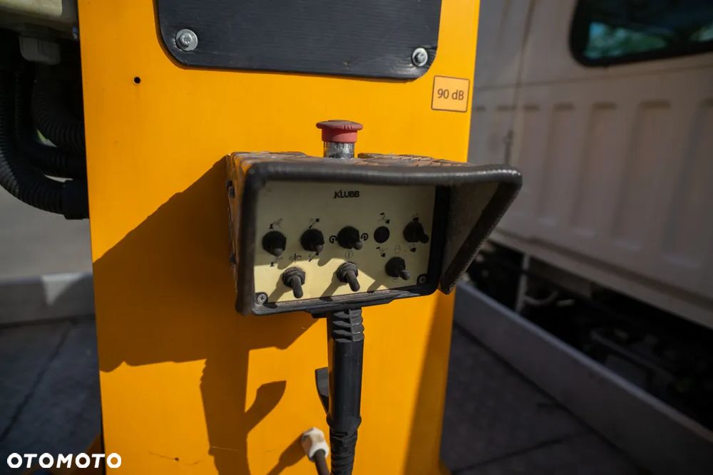 Nissan PODNOŚNIK KOSZOWY NISSAN NT400 CABSTAR 32.12 - 27