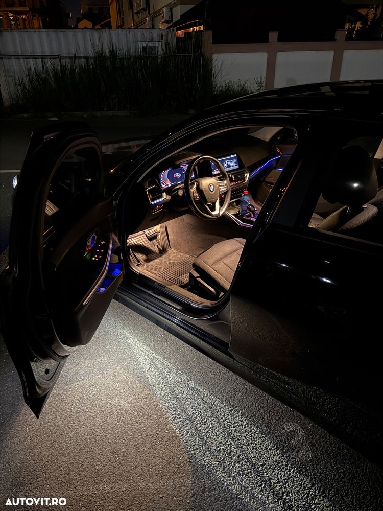BMW Seria 3 320i AT - 9