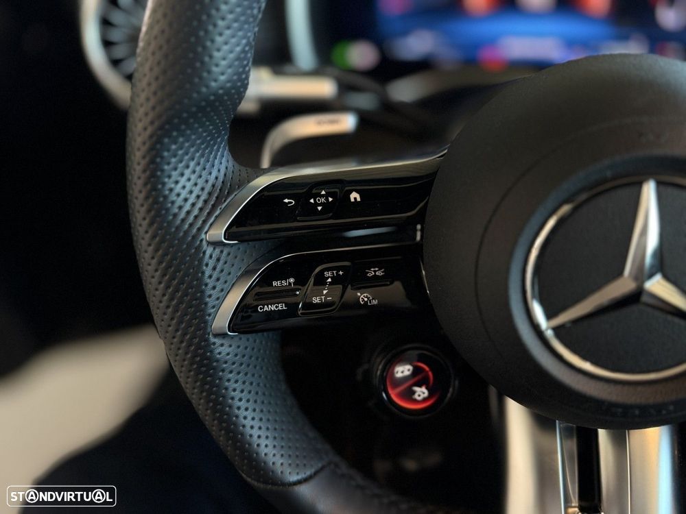 Mercedes-Benz SLS 63 AMG - 30