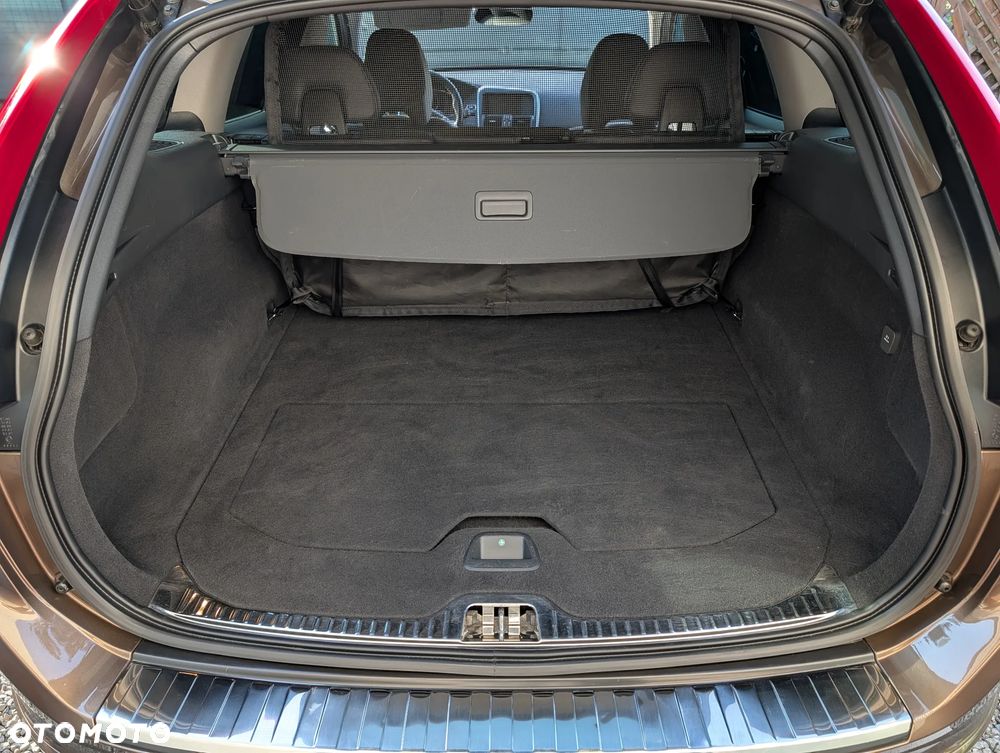Volvo XC 60 T5 AWD Summum - 34