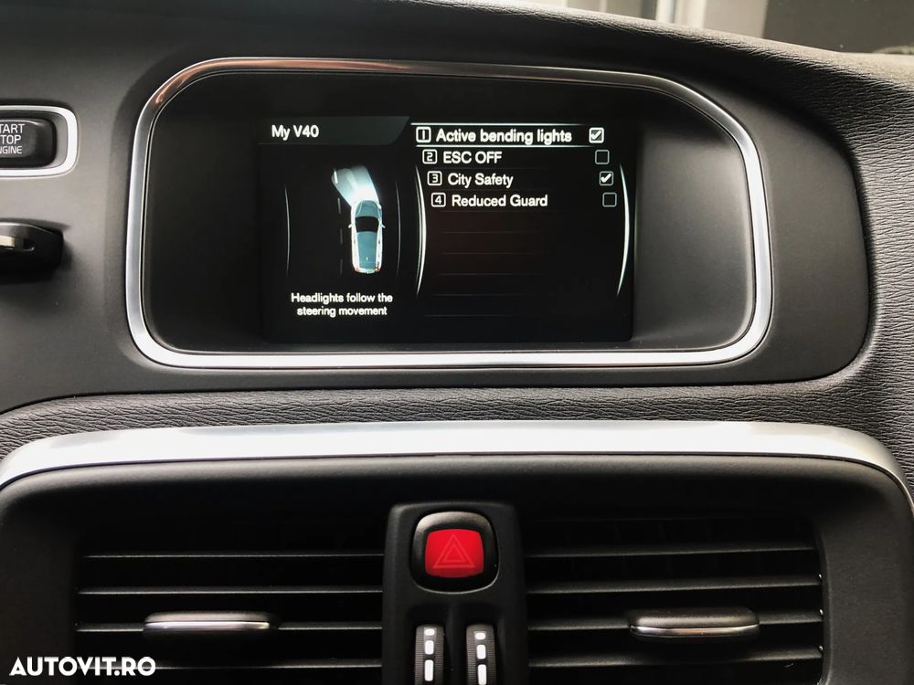 Volvo V40 D3 Geartronic Momentum - 18