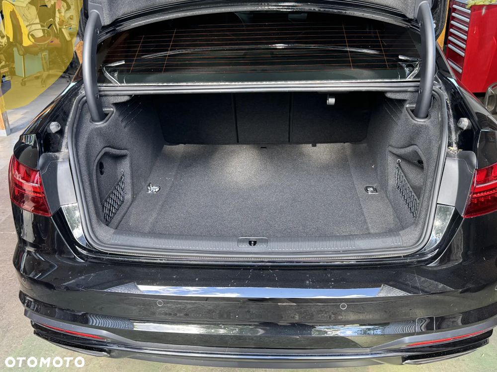 Audi A4 Limousine - 30