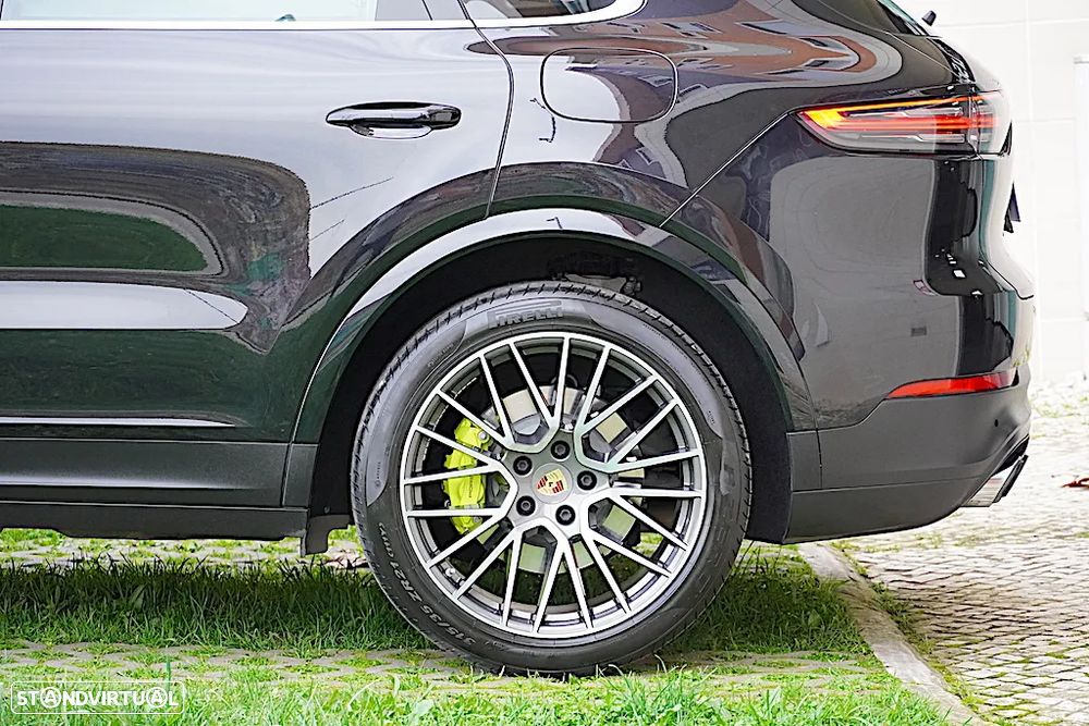 Porsche Cayenne Formula E - 5