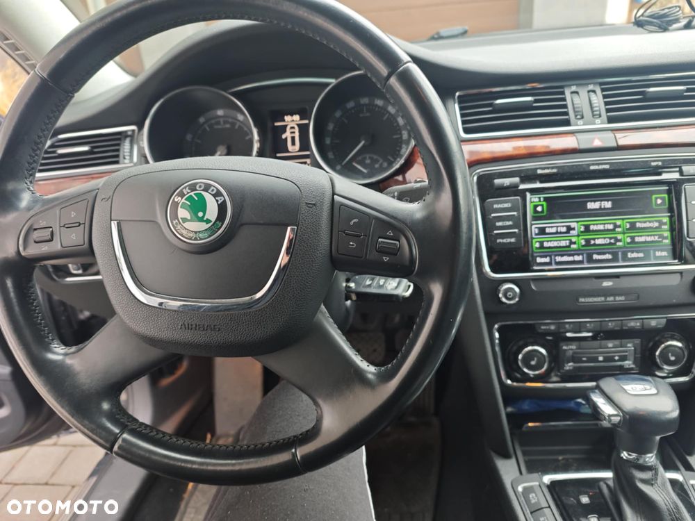 Skoda Superb 1.8 TSI Ambition DSG - 6