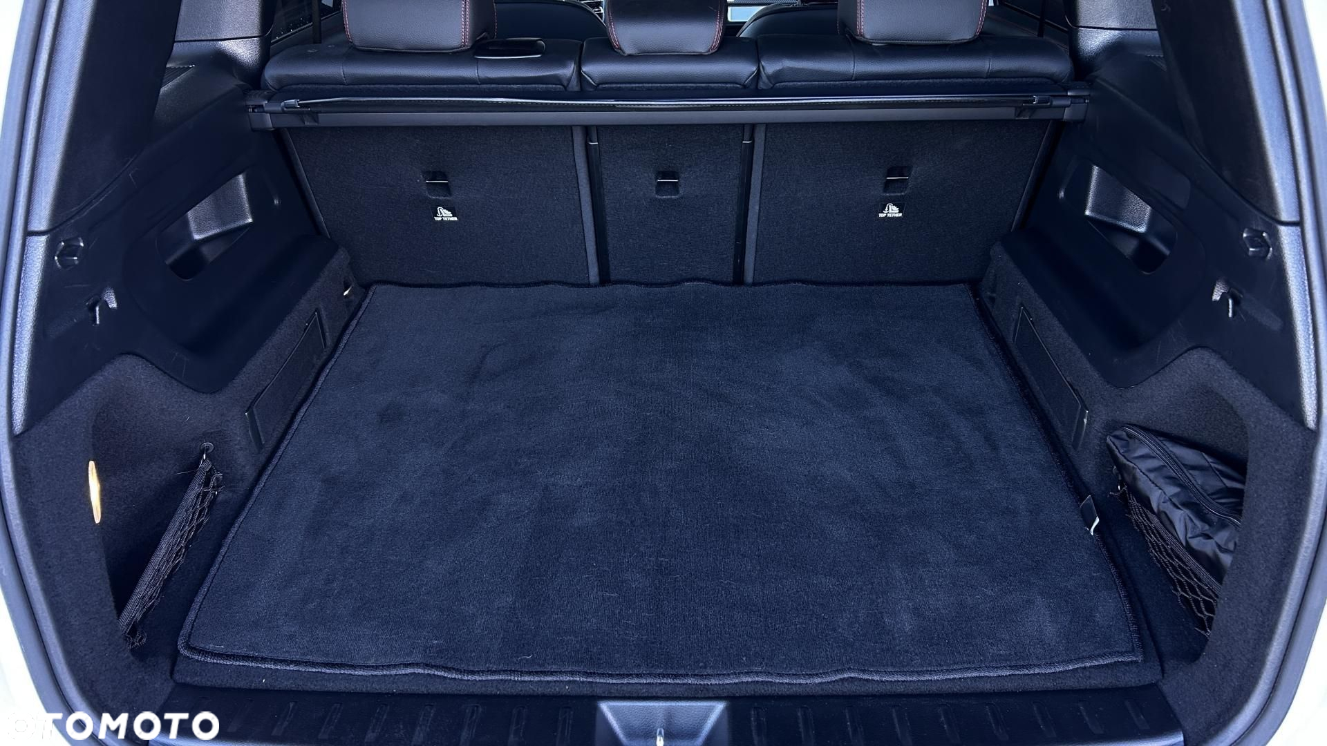 Mercedes-Benz GLB - 30