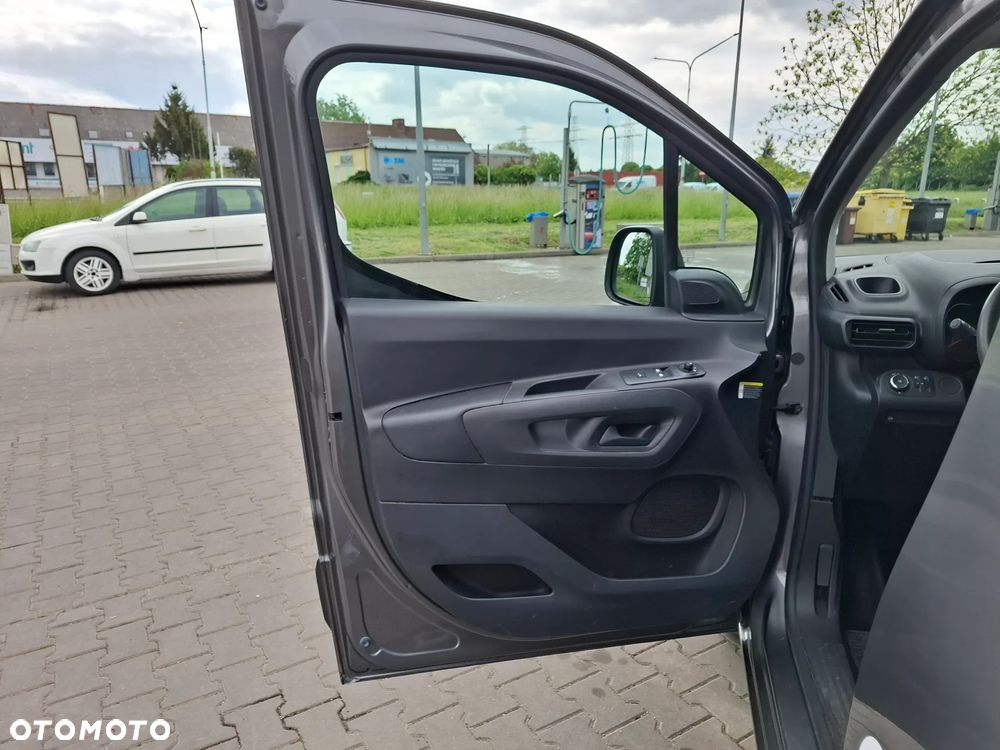 Opel Combo - 11