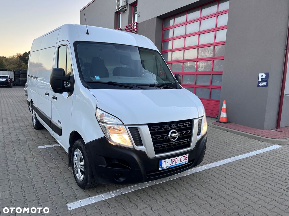 Nissan NV400