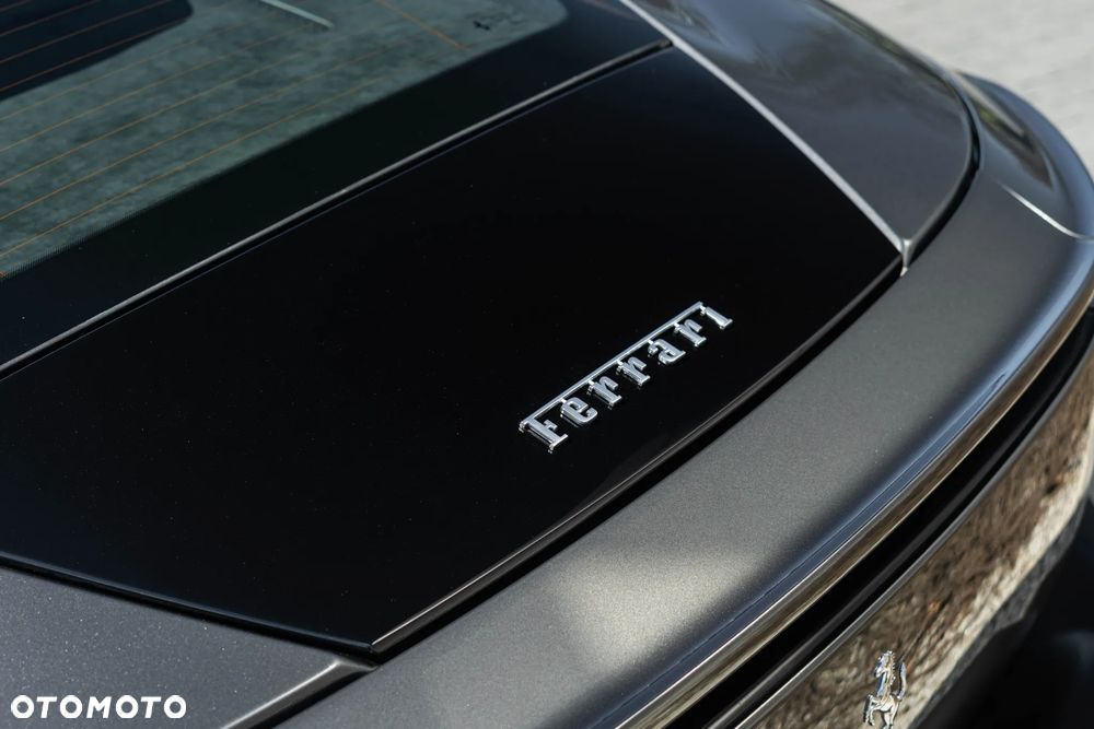 Ferrari Amalfi - 13