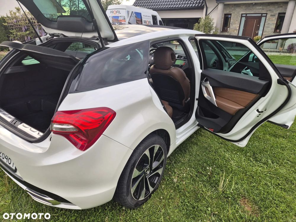 Citroën DS5 2.0 HDi Hybrid4 SoChic MCP - 24