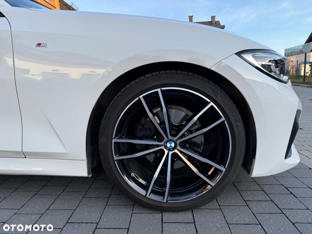 BMW Seria 3 320d xDrive M Sport - 10