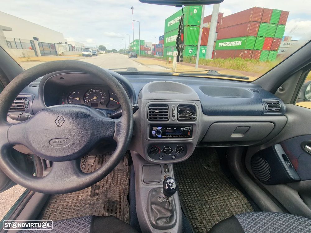 Renault Clio 1.9 D RN - 6