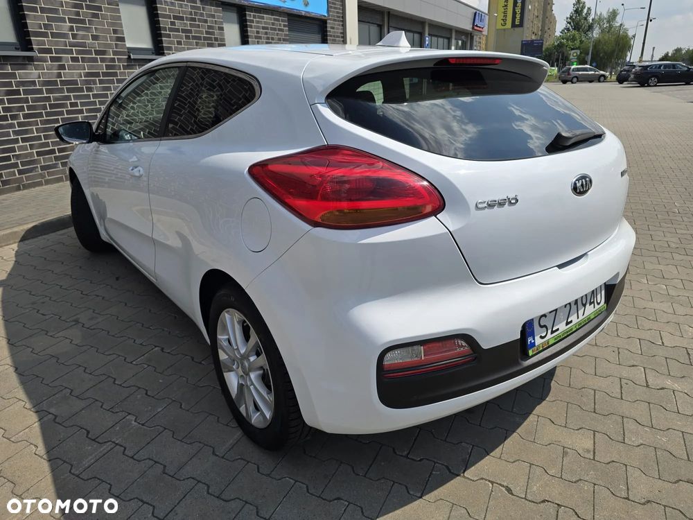 Kia ProCeed 1.4 CRDI XL - 14