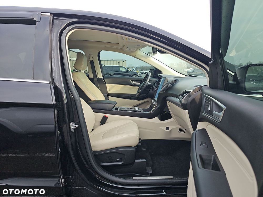 Ford Edge - 16