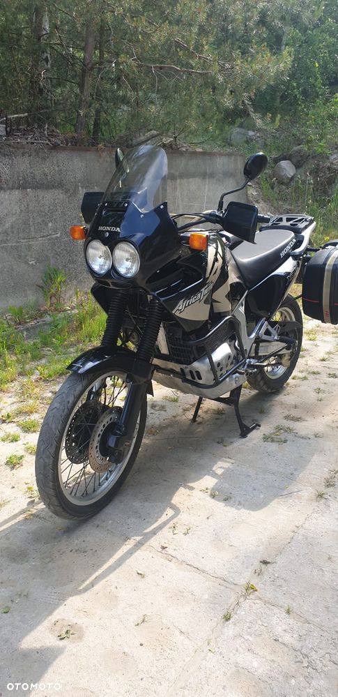 Honda XRV - 3