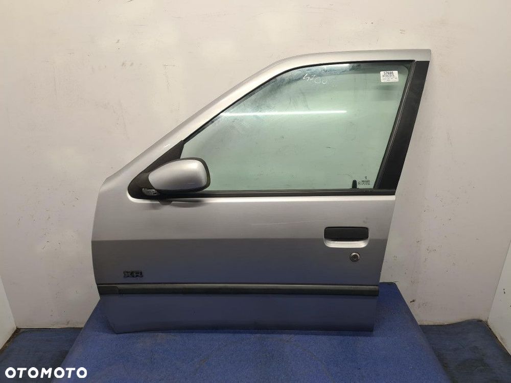 PEUGEOT 306 KOMBI DRZWI PRZÓD LEWE - 1