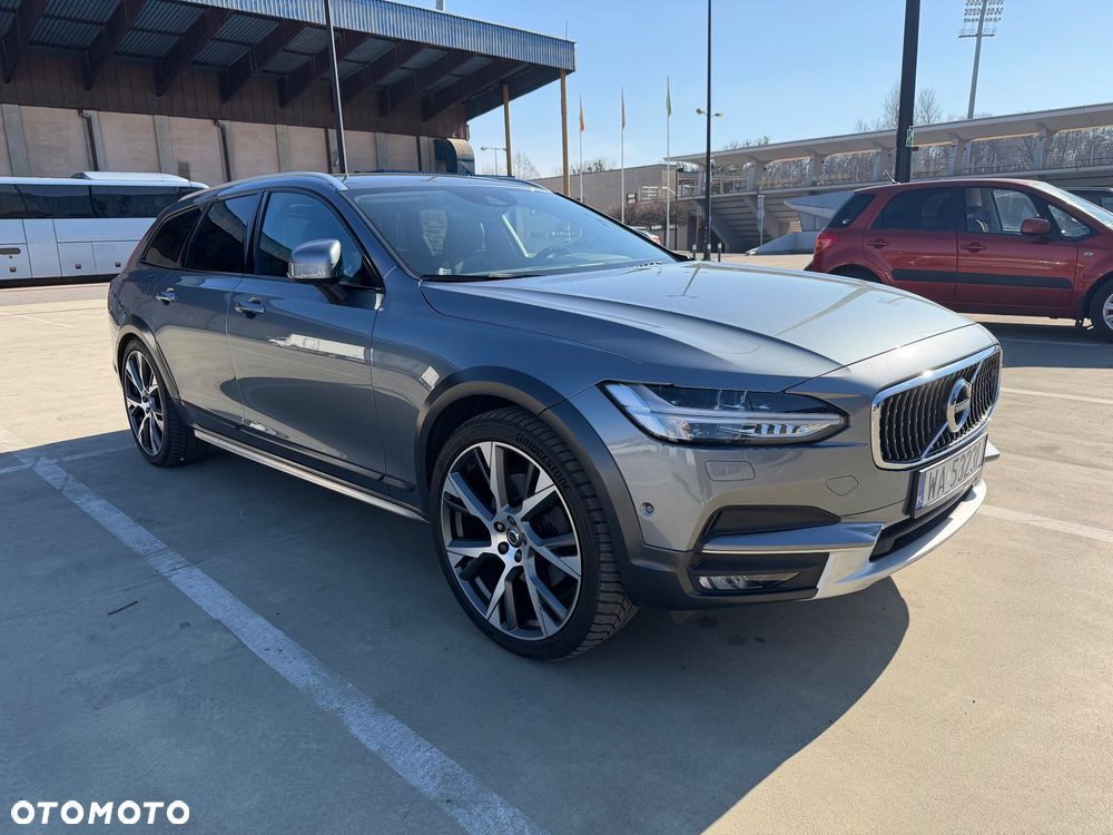 Volvo V90 Cross Country D5 AWD Geartronic Momentum Pro - 3