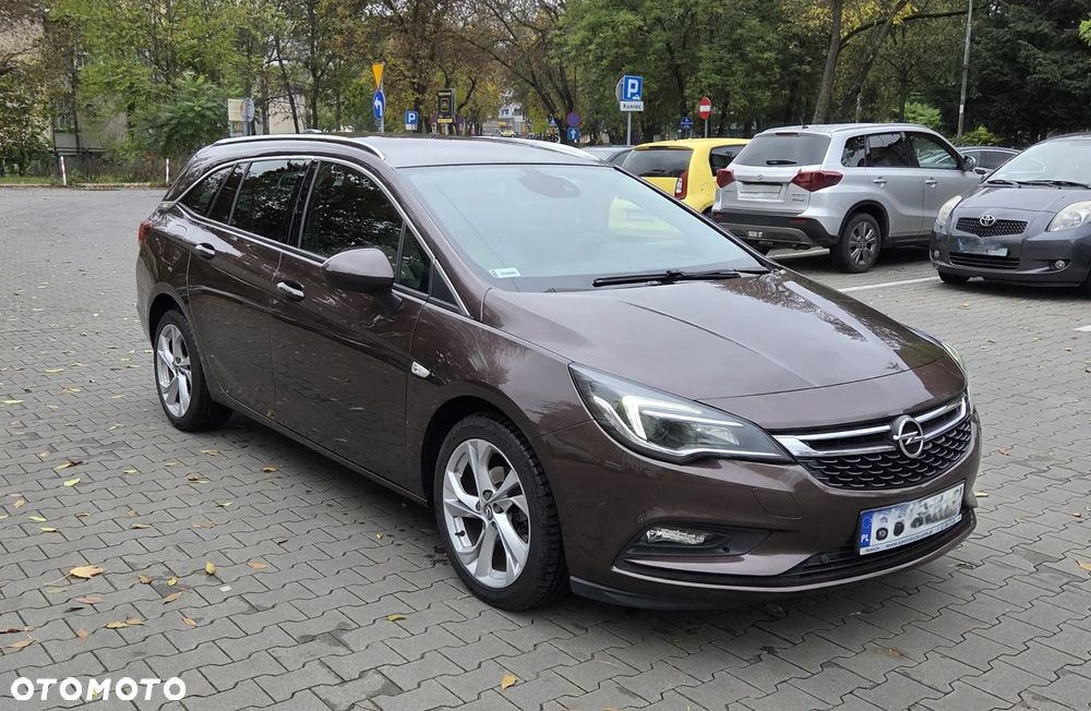 Opel Astra V 1.4 T Elite - 1