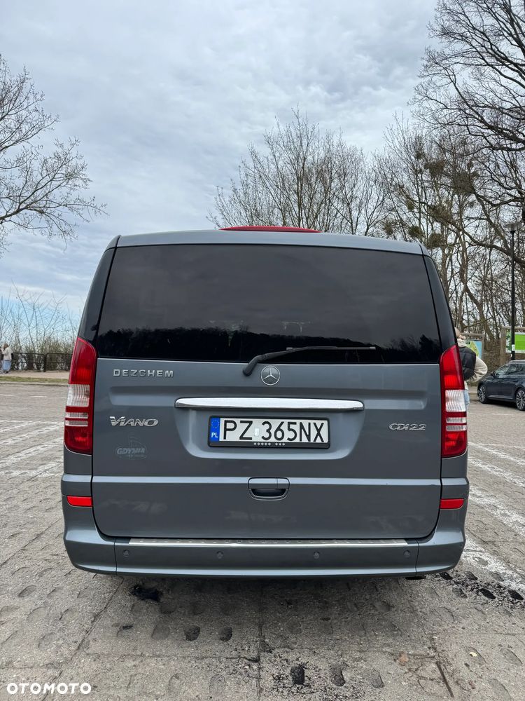 Mercedes-Benz Viano - 13