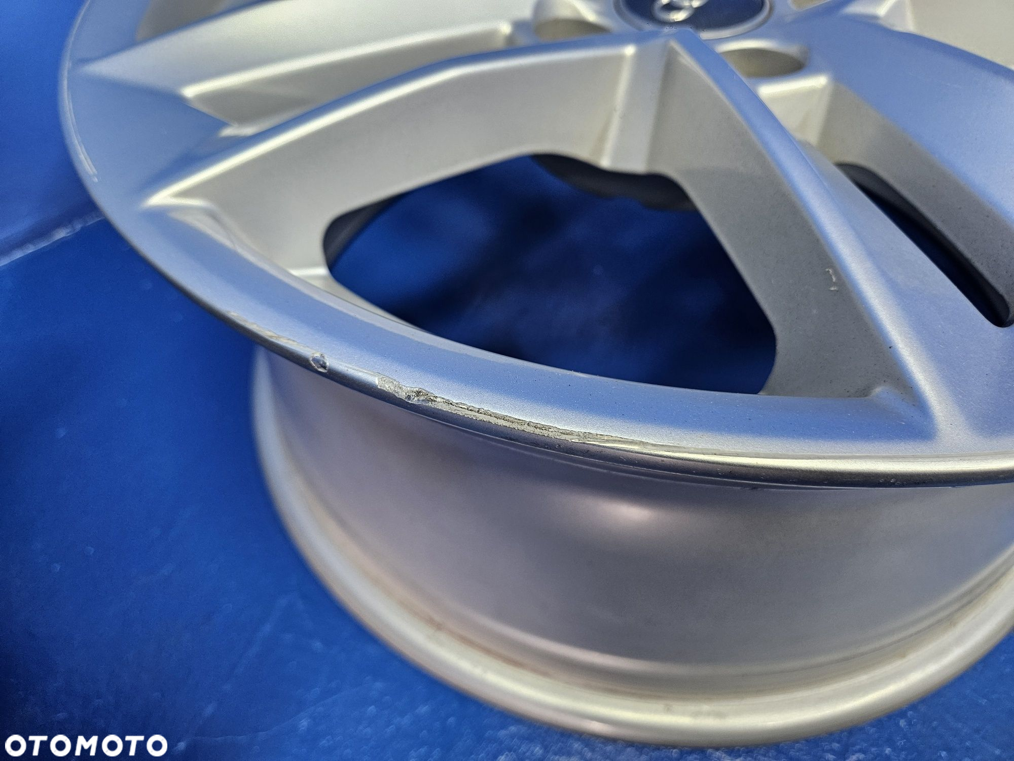 FELGI aluminiowe 17" AUDI A4 B9 jak nowe 7.5" 5x112 ET38 komplet oem - 6