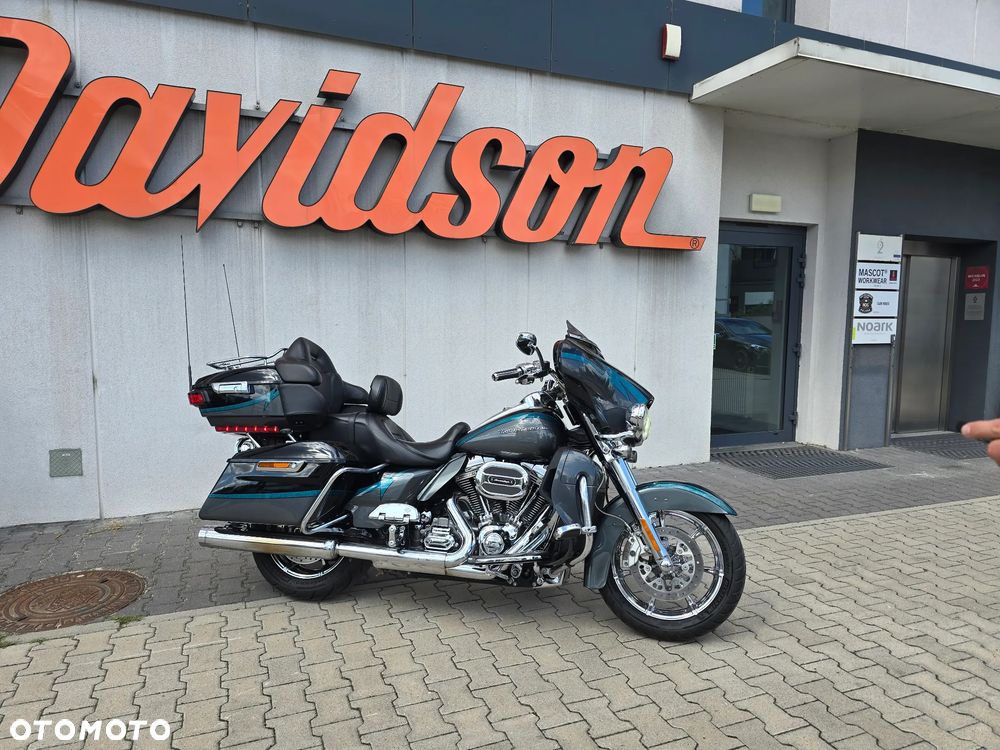 Harley-Davidson FLHTCU Ultra - 1