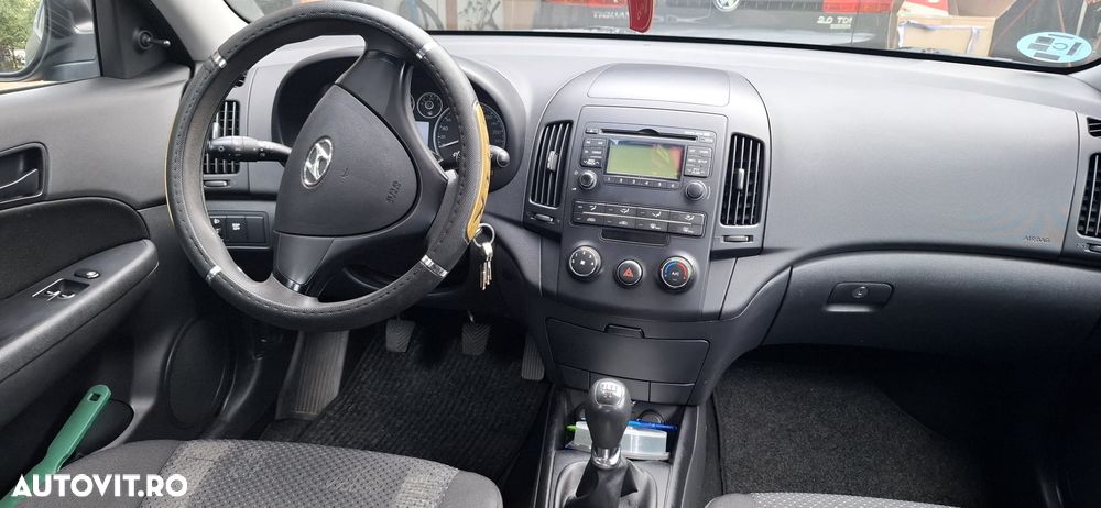 Hyundai i30 1.4 GL Comfort - 4