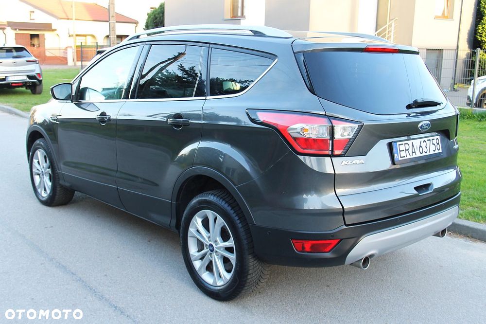 Ford Kuga 1.5 EcoBoost 2x4 Titanium - 6