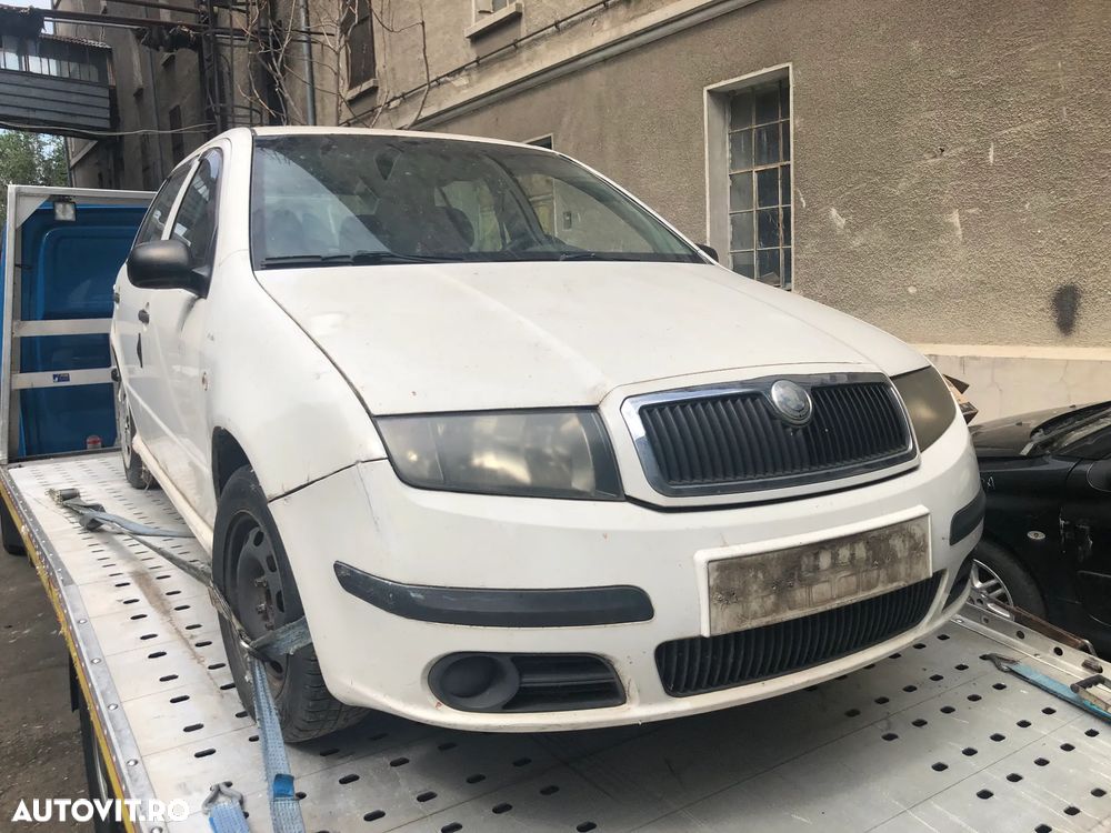 Capota fata motor Skoda Fabia 1 alb - 1