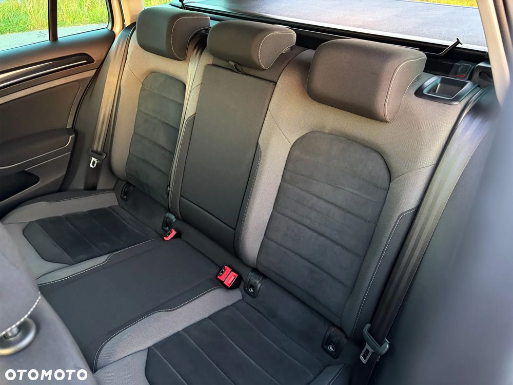 Volkswagen Golf 1.5 TSI BMT Evo Highline - 22