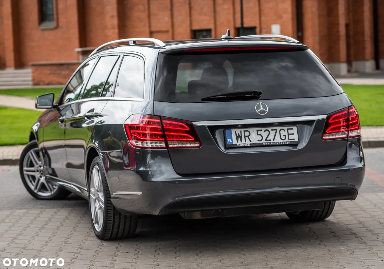 Mercedes-Benz Klasa E 350 BlueTEC 4-Matic Classic - 14