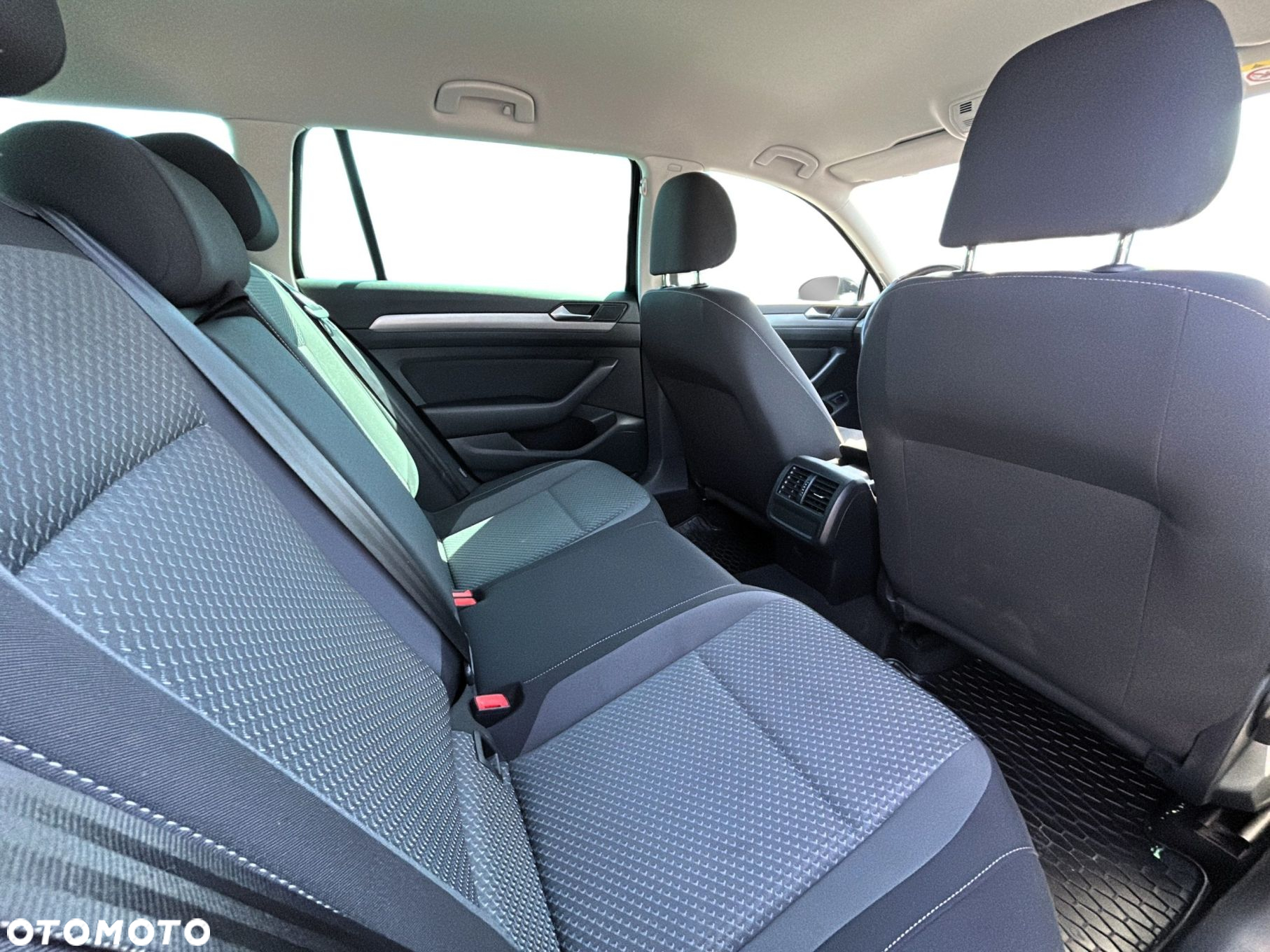 Volkswagen Passat 1.5 TSI EVO Essence DSG - 21