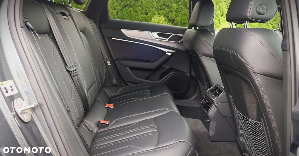 Audi A6 Avant 55 TFSI quattro S tronic S line - 14